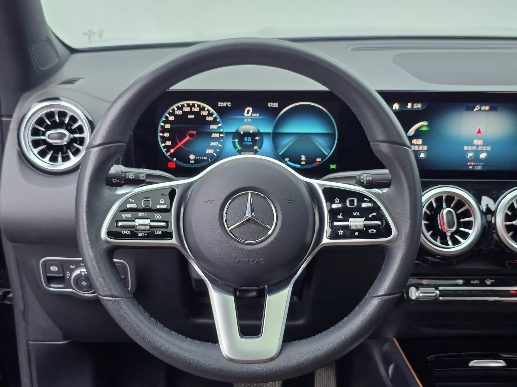 Mercedes-Benz GLB, 2023 23