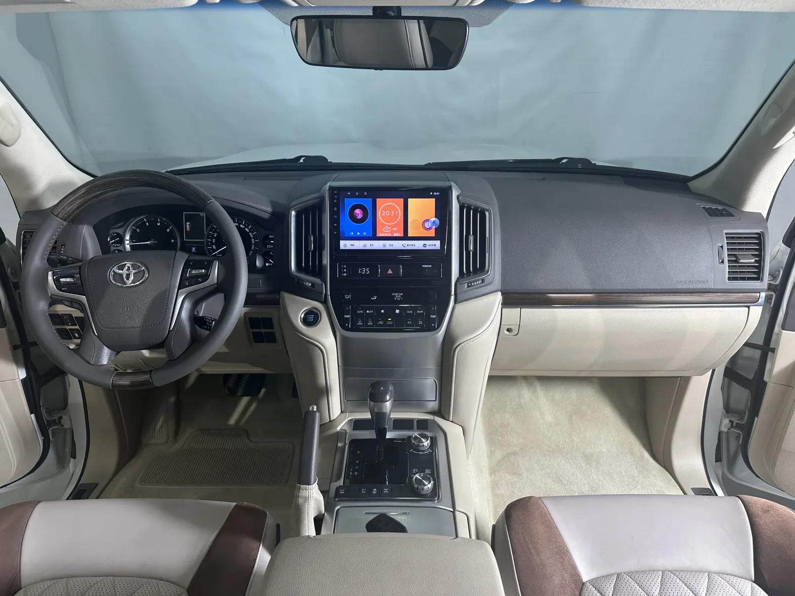 Toyota Land Cruiser, 2019 12