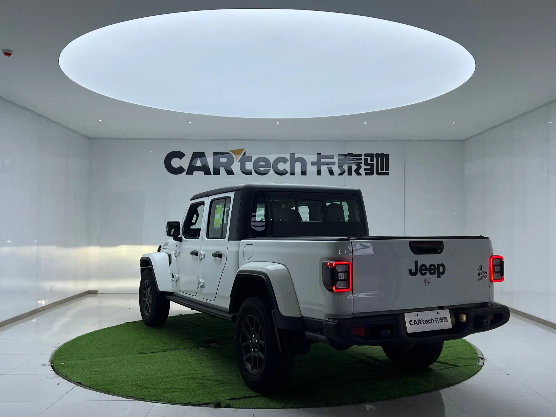 Jeep Gladiator, 2026 24