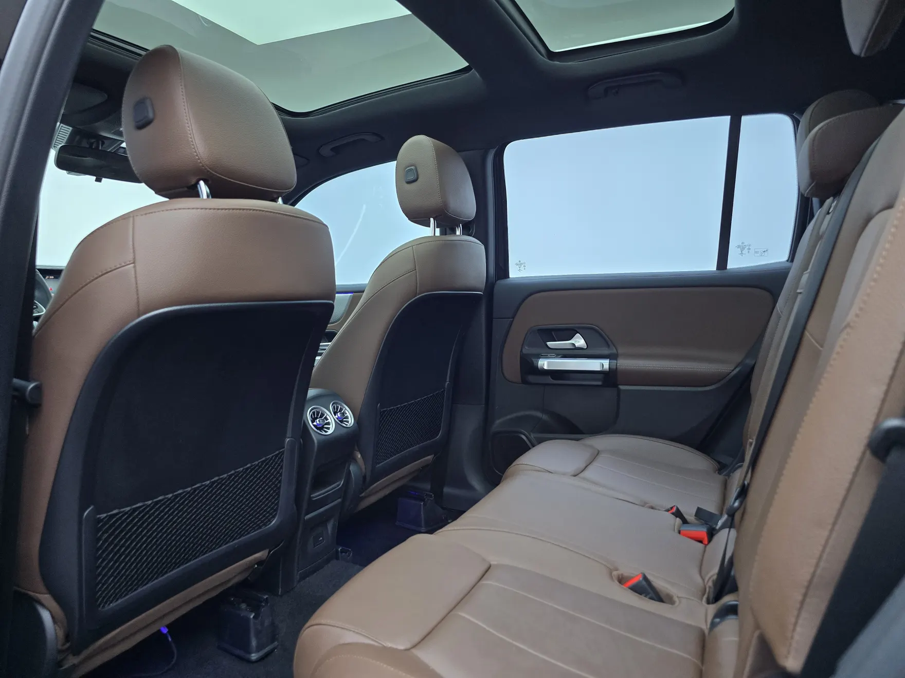 Mercedes-Benz GLB, 2023 18