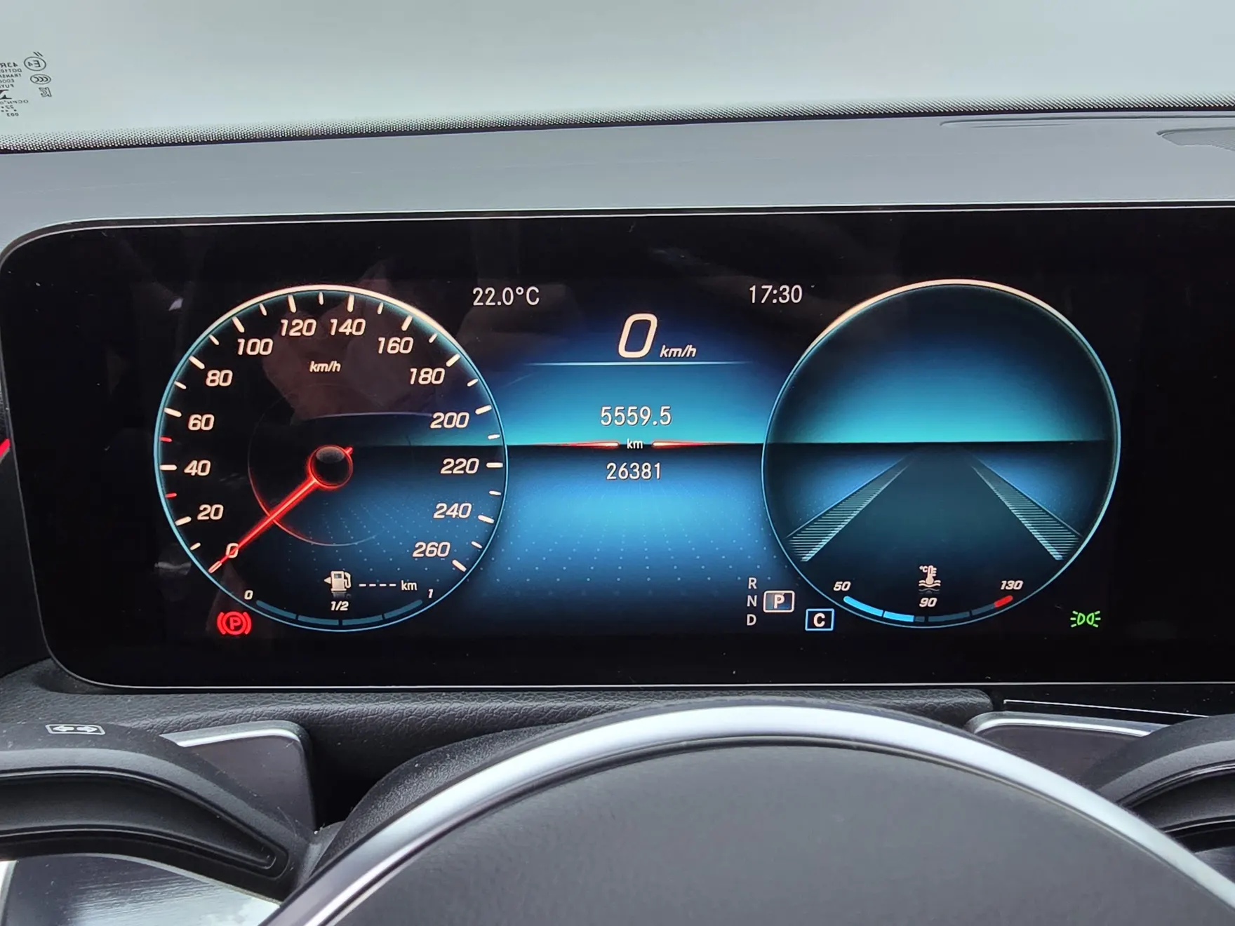 Mercedes-Benz GLB, 2023 14