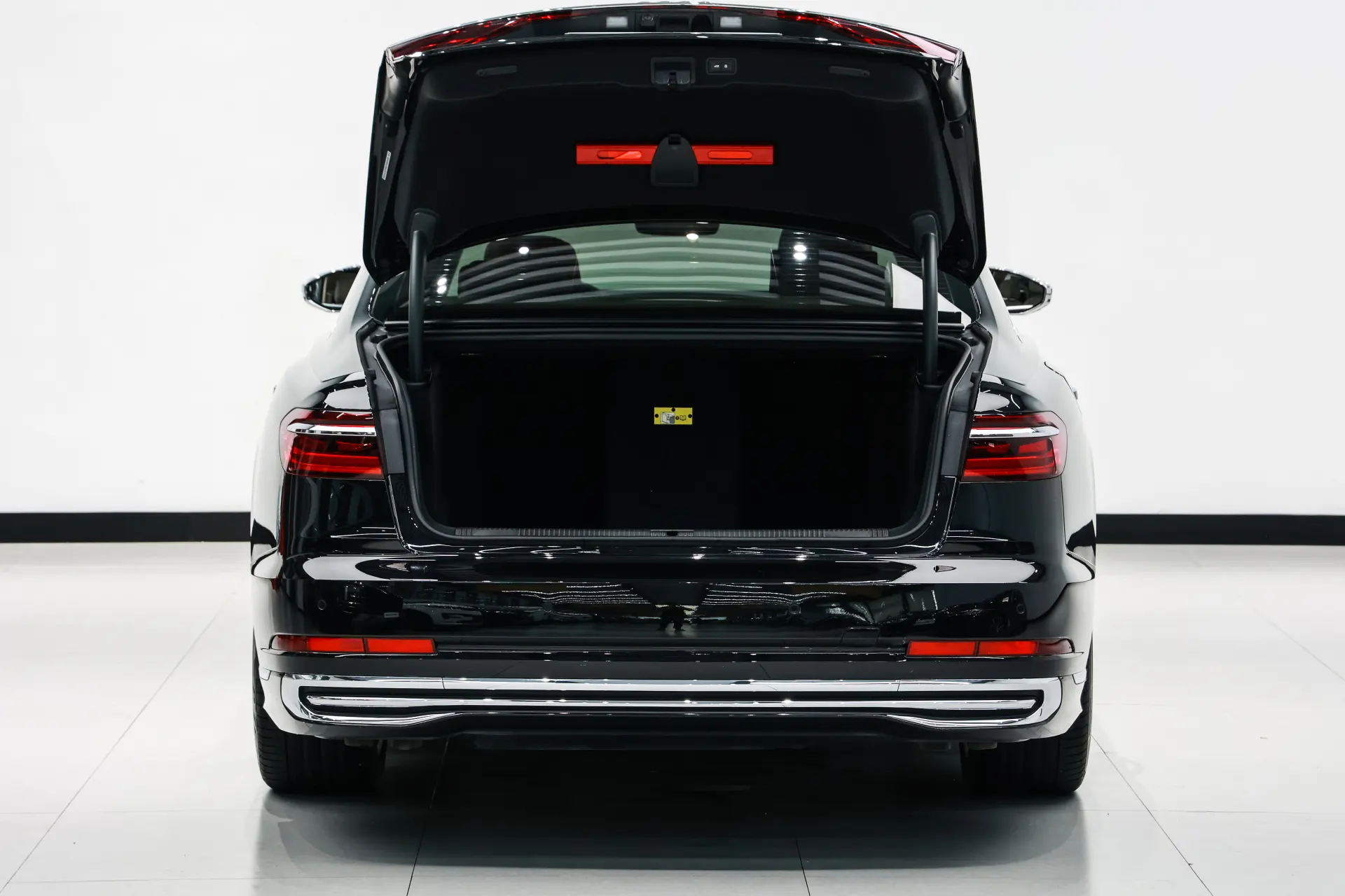 Audi A8L, 2025 12