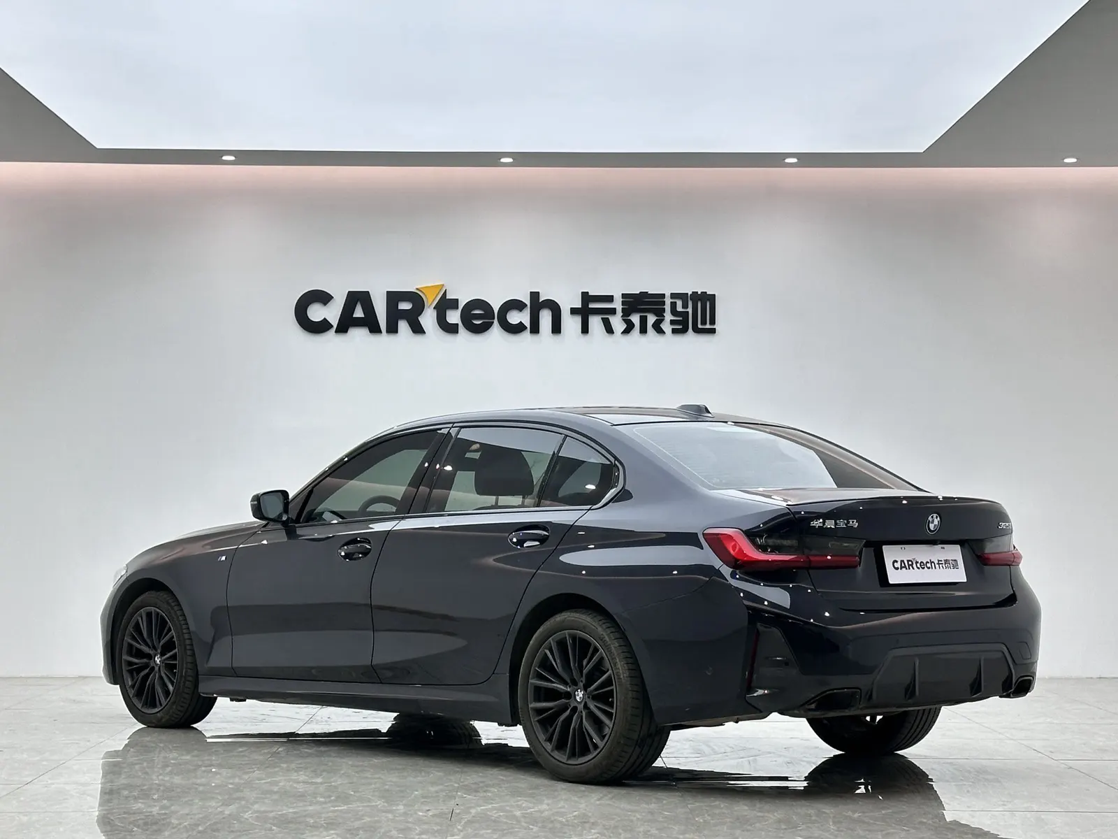BMW 325Li, 2023 3
