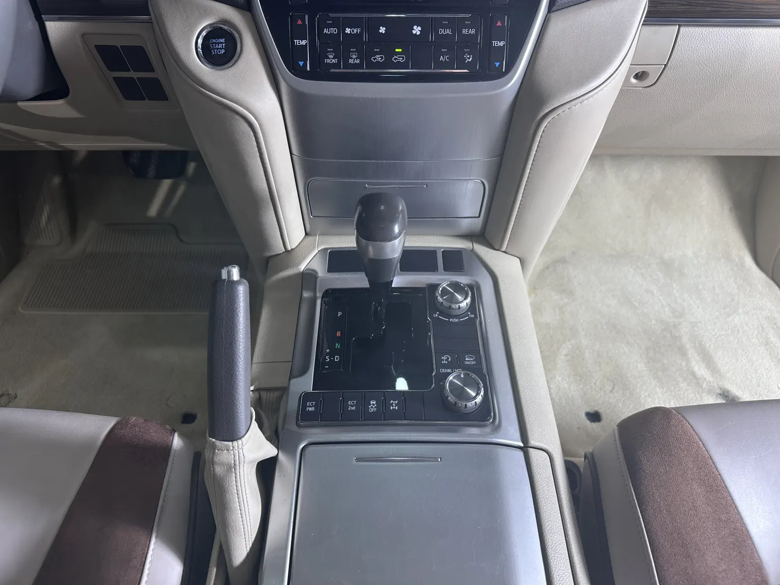 Toyota Land Cruiser, 2019 18