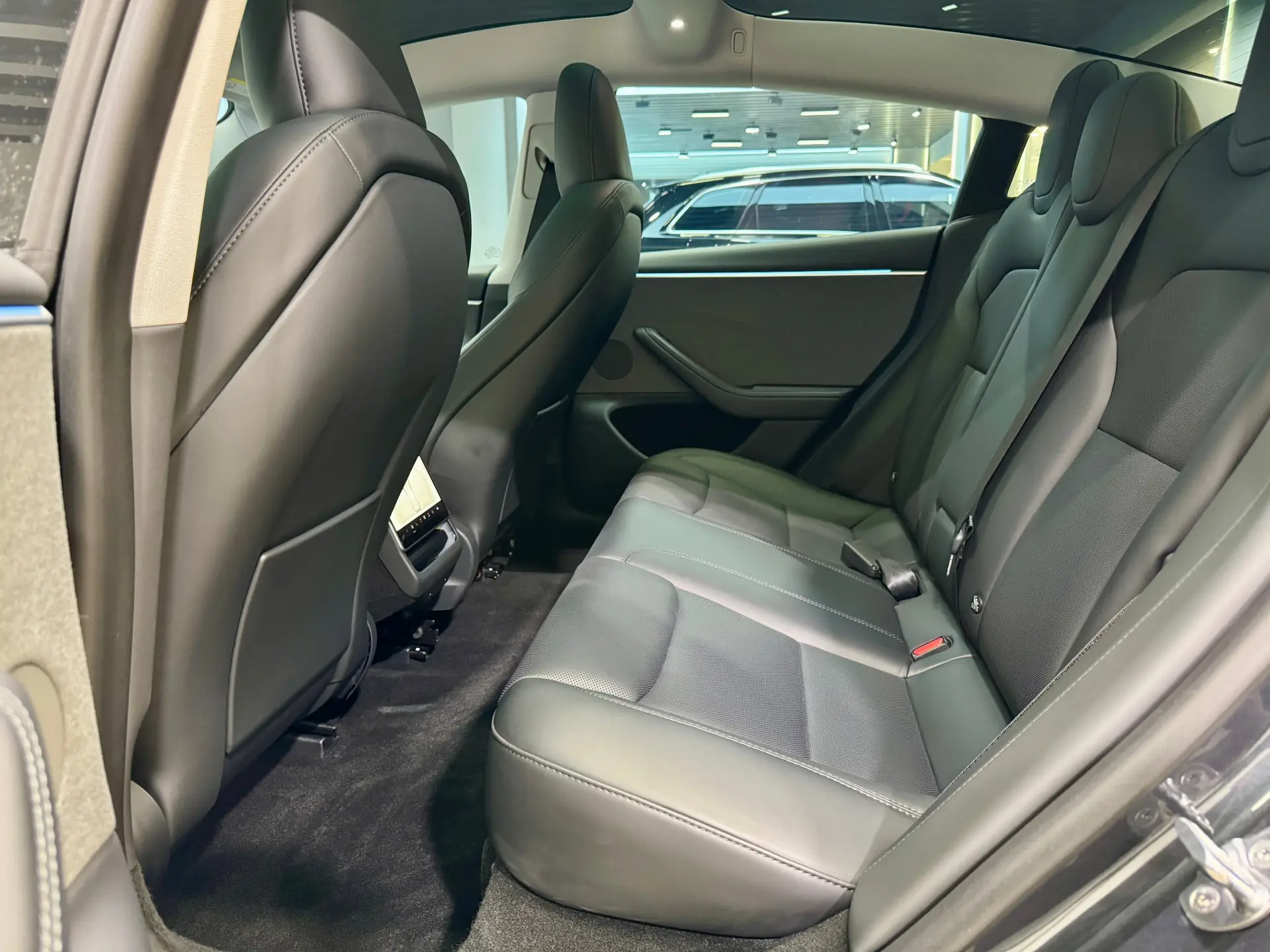 Tesla Model 3, 2024 16