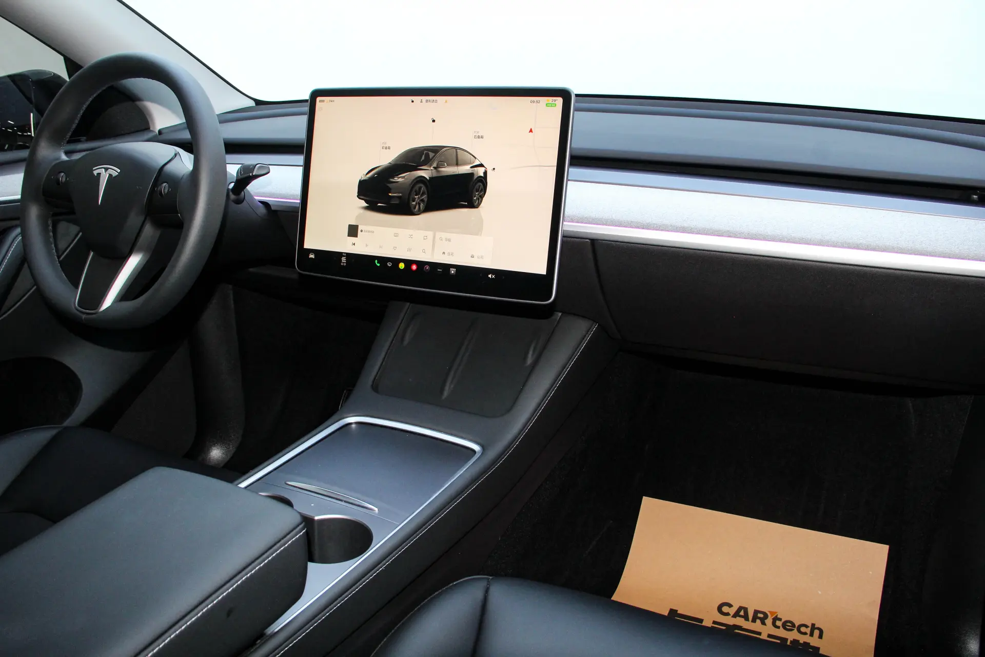 Tesla Model Y, 2024 6