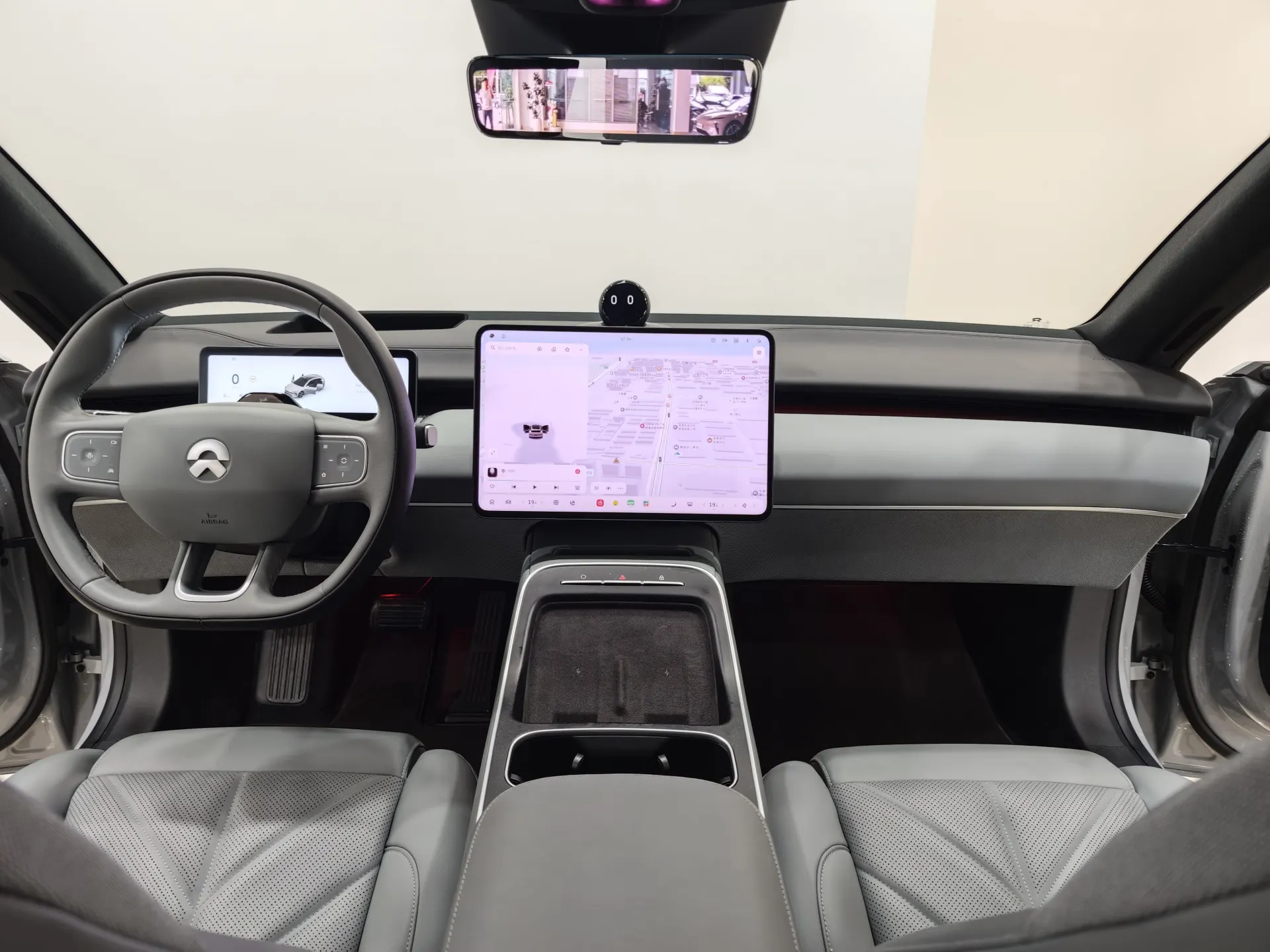 NIO ET5, 2025 10