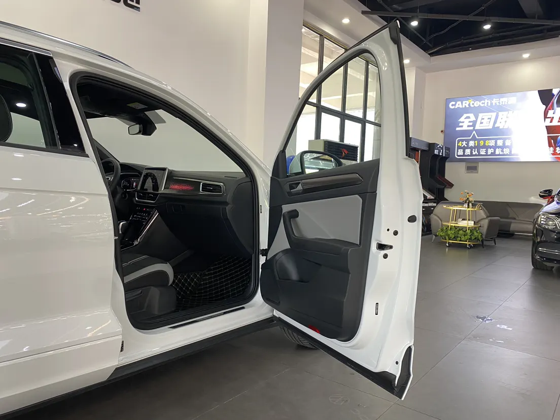 Volkswagen T-ROC, 2025 22