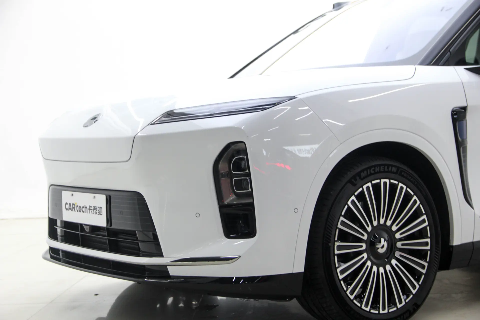 NIO ES8, 2025 11