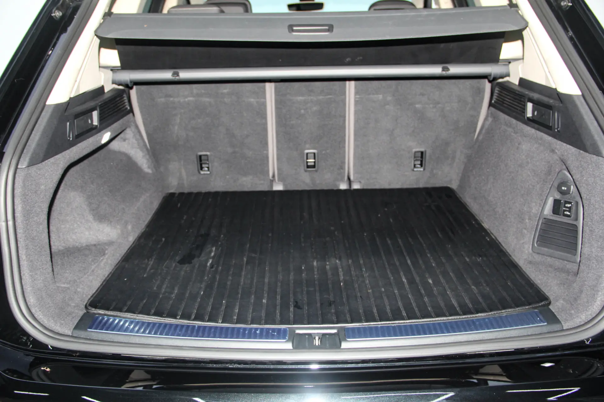 Volkswagen Touareg, 2023 14