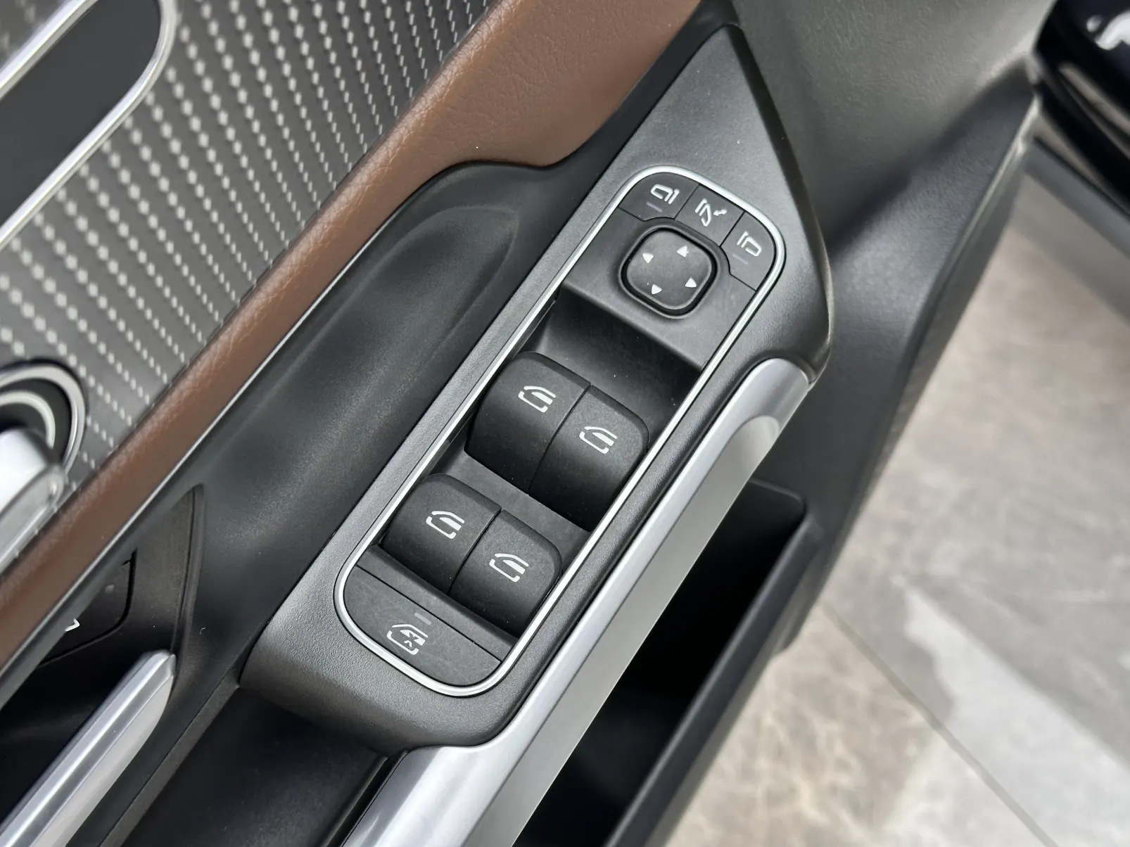 Mercedes-Benz GLB, 2022 16