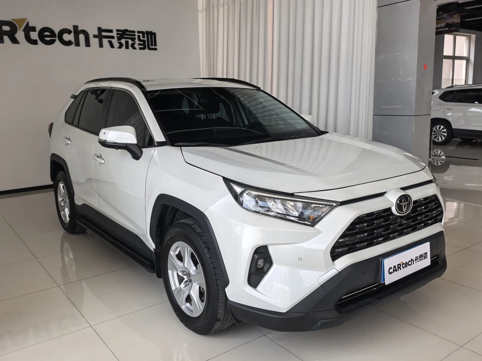 Toyota RAV4, 2024 2