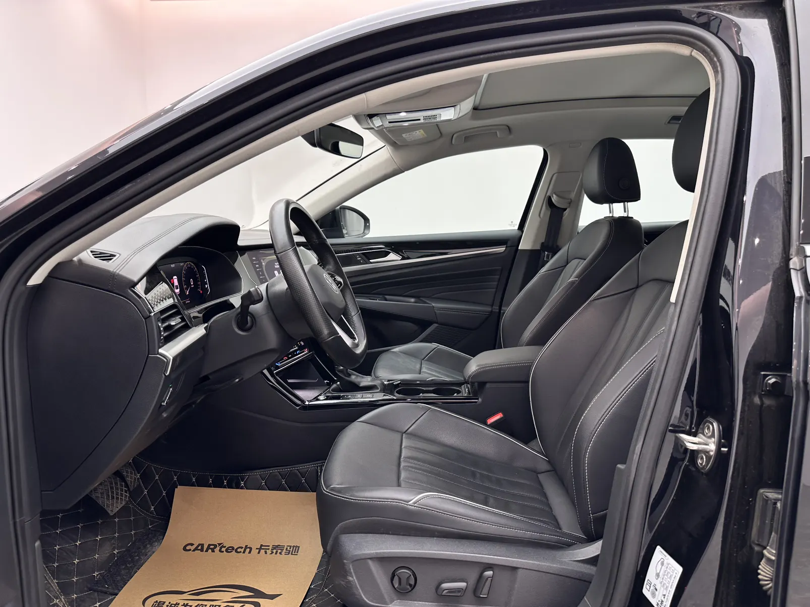 Volkswagen Passat, 2023 8