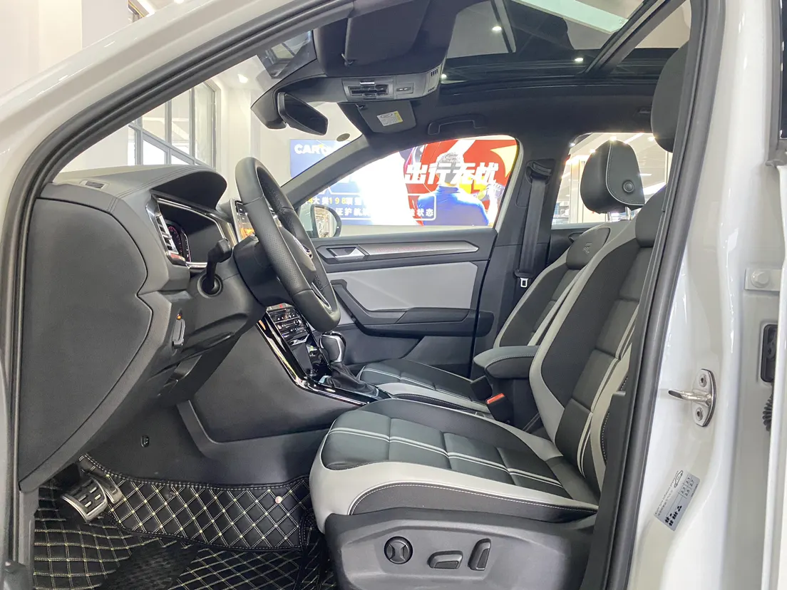 Volkswagen T-ROC, 2025 29