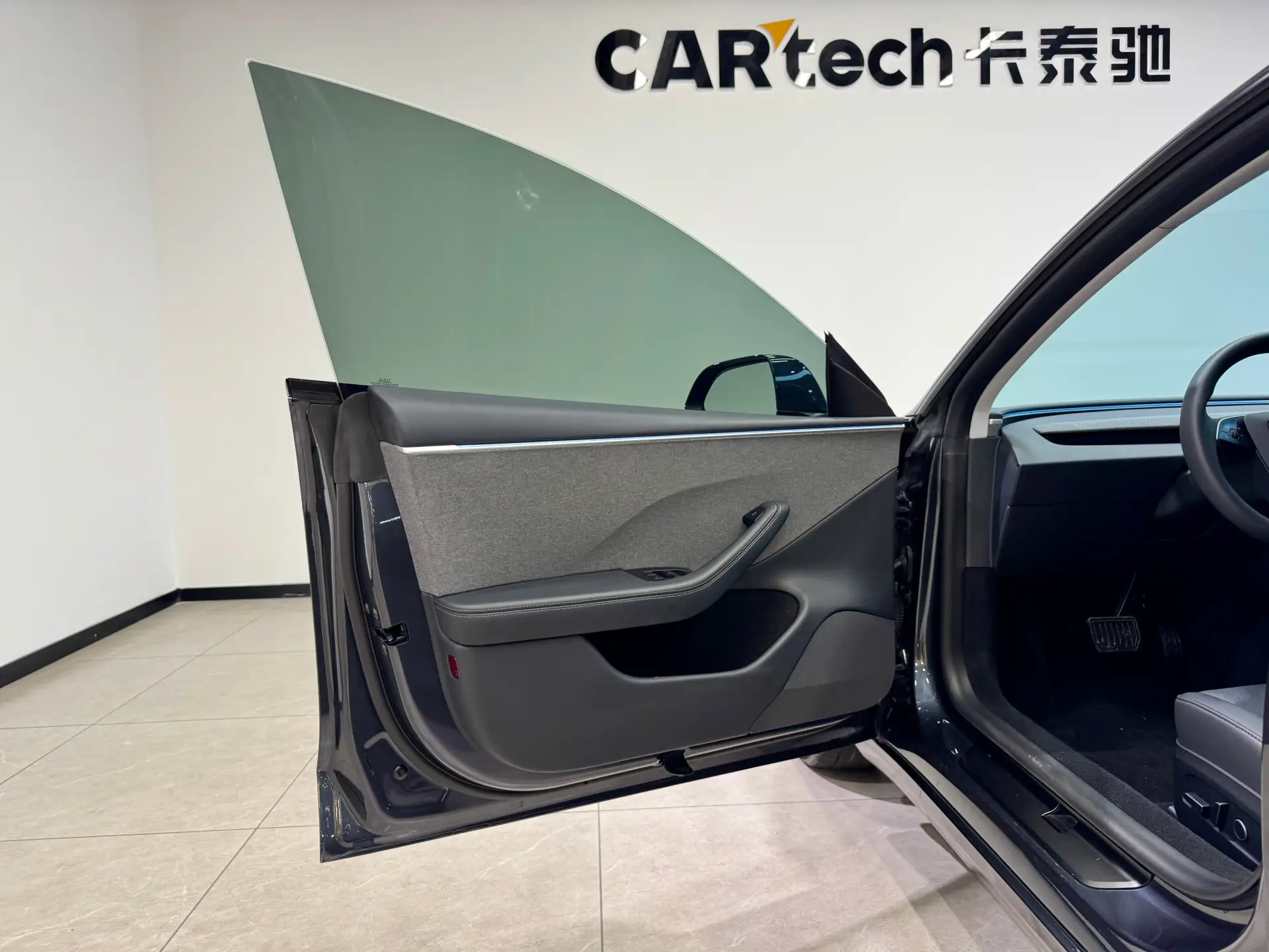 Tesla Model 3, 2024 все фото