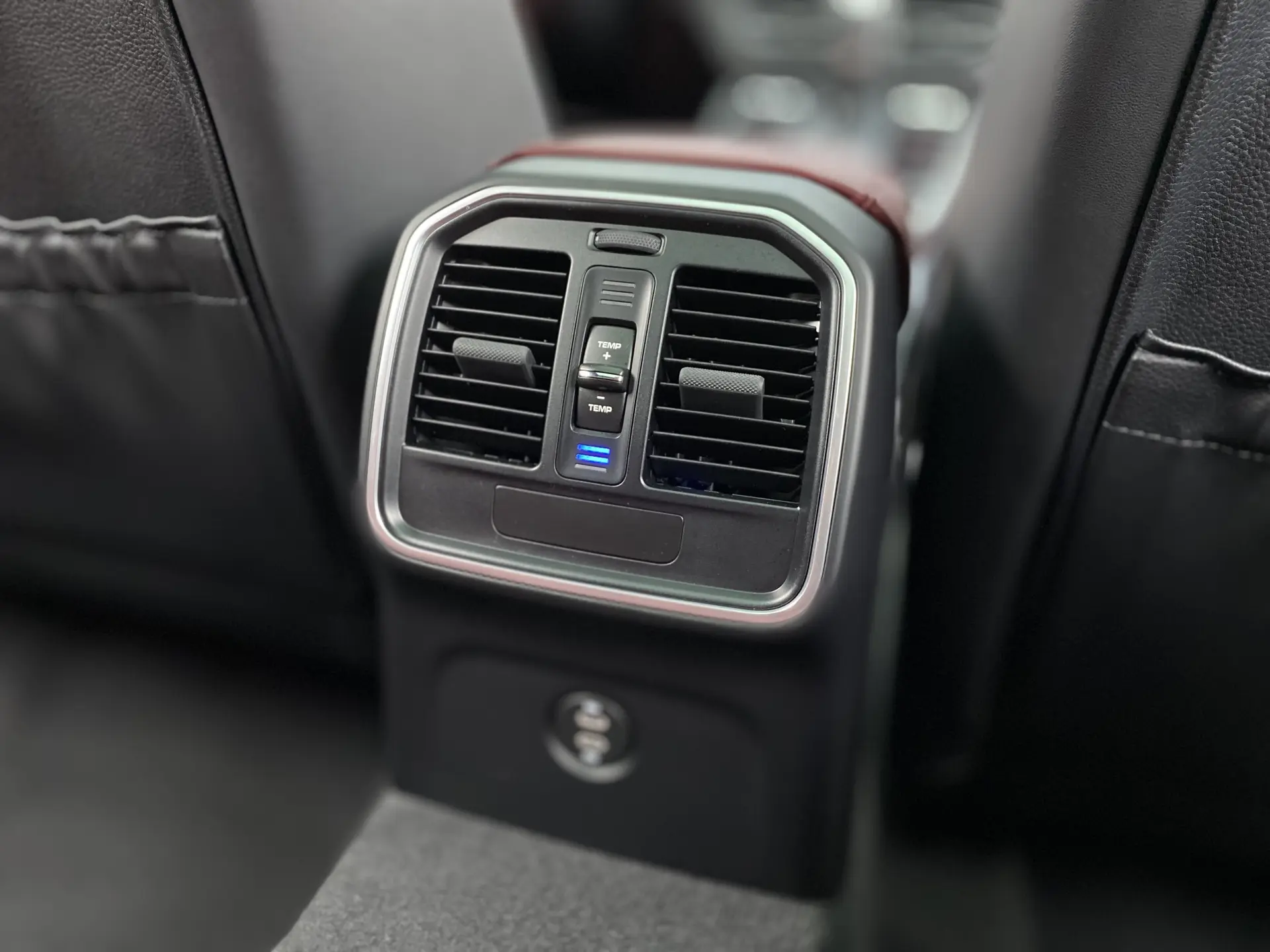 Porsche Macan, 2023 23