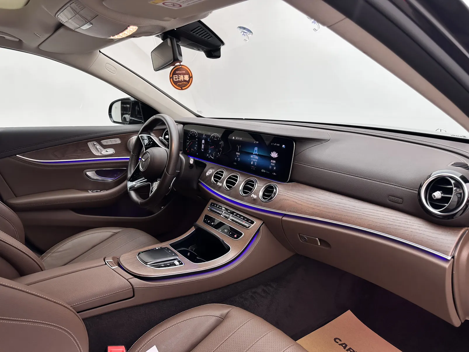 Mercedes-Benz E 300 L, 2022 11