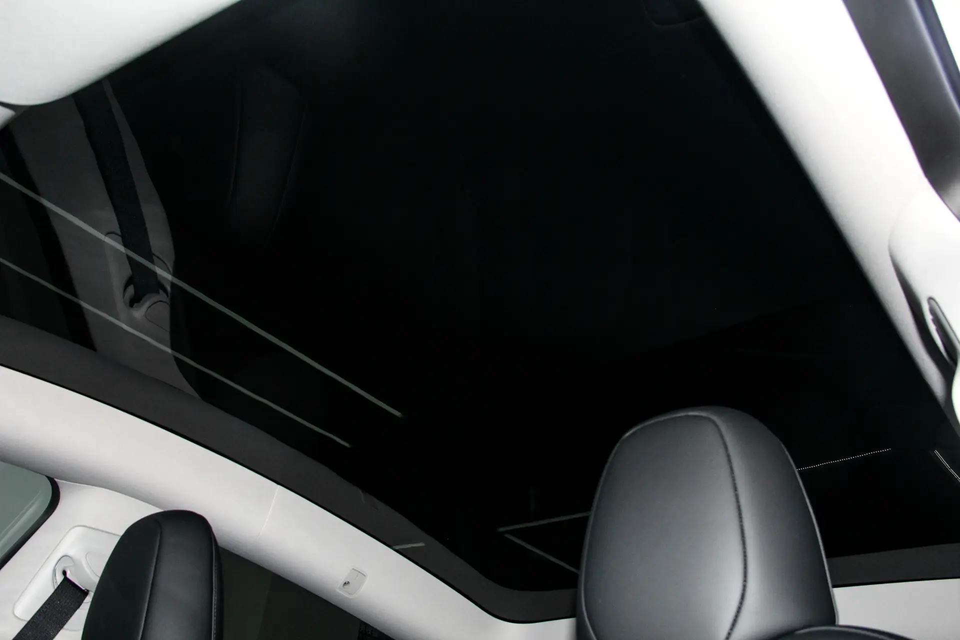 Tesla Model Y, 2024 11