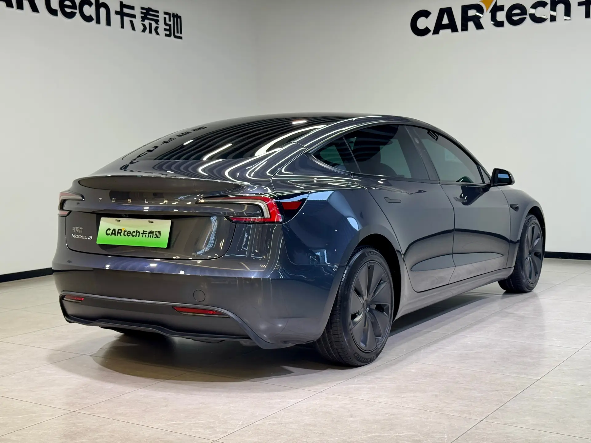 Tesla Model 3, 2024 27