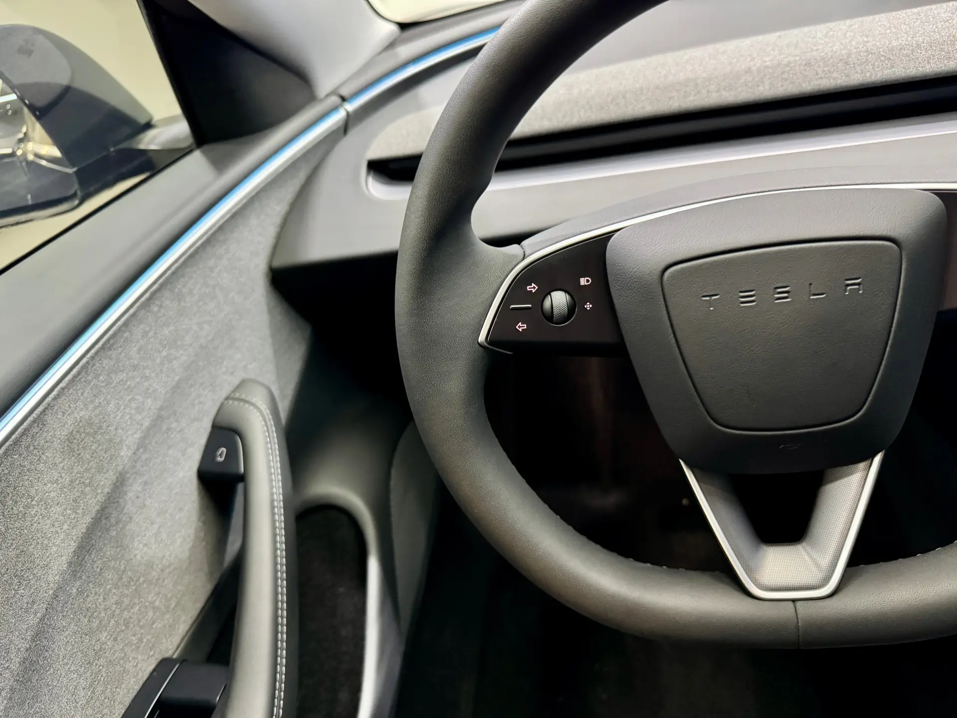 Tesla Model 3, 2024 11
