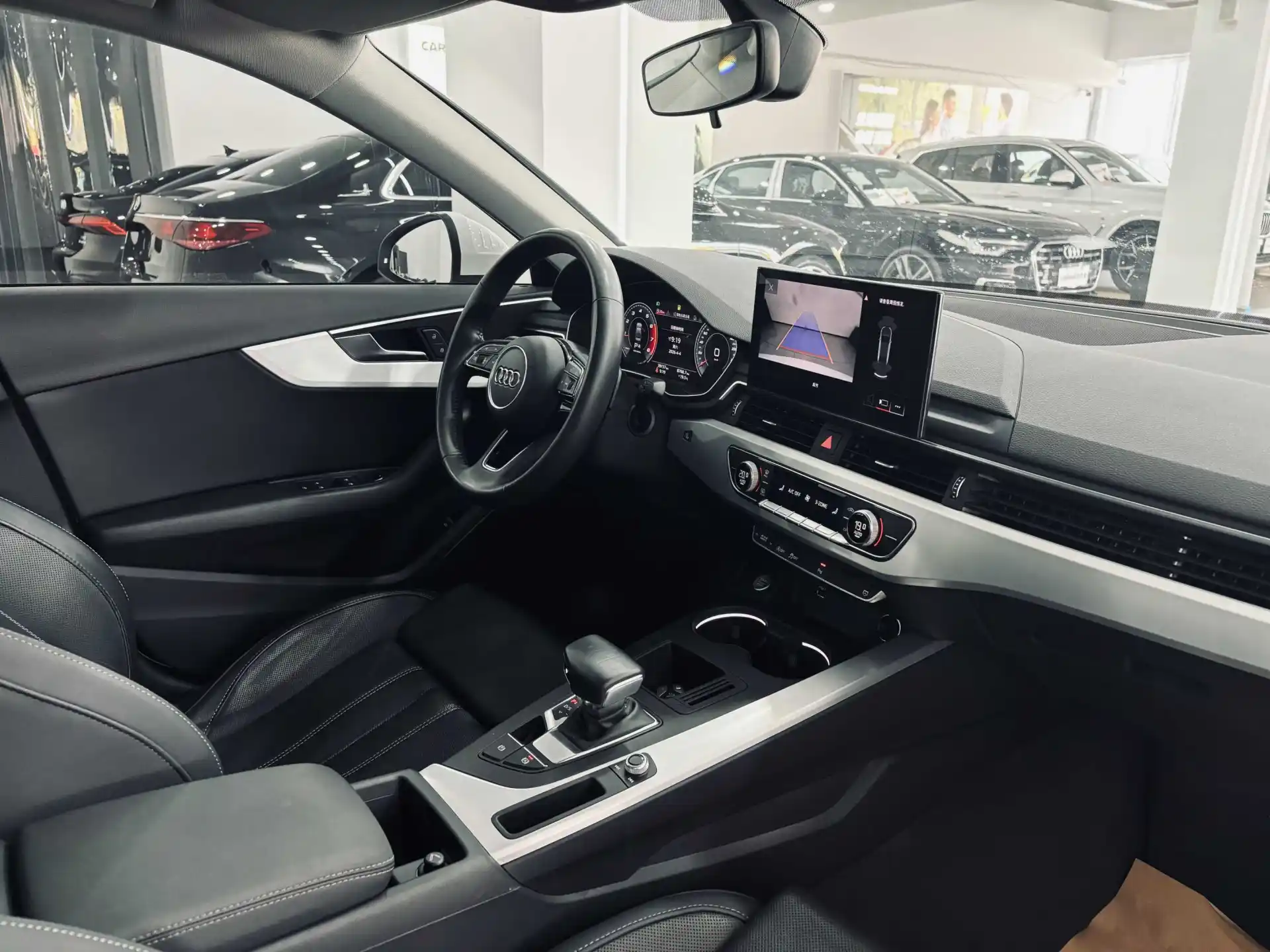 Audi A4L 40 TFSI, 2021 все фото