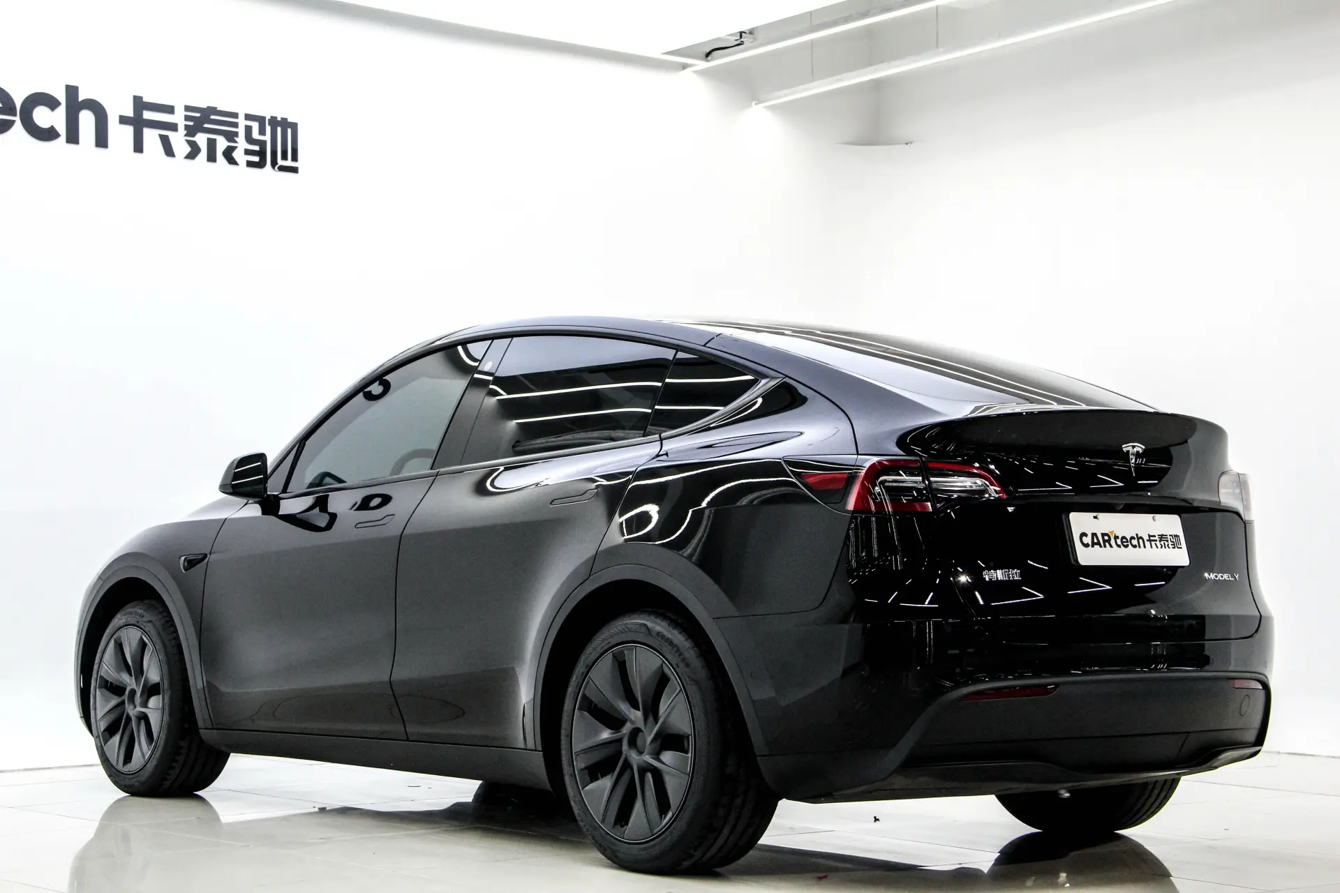 Tesla Model Y, 2024 29