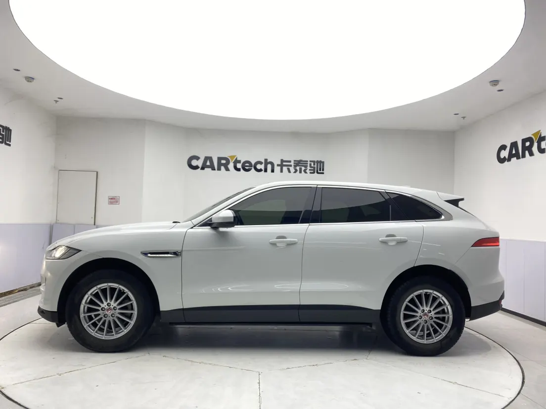 Jaguar F-PACE, 2017 8