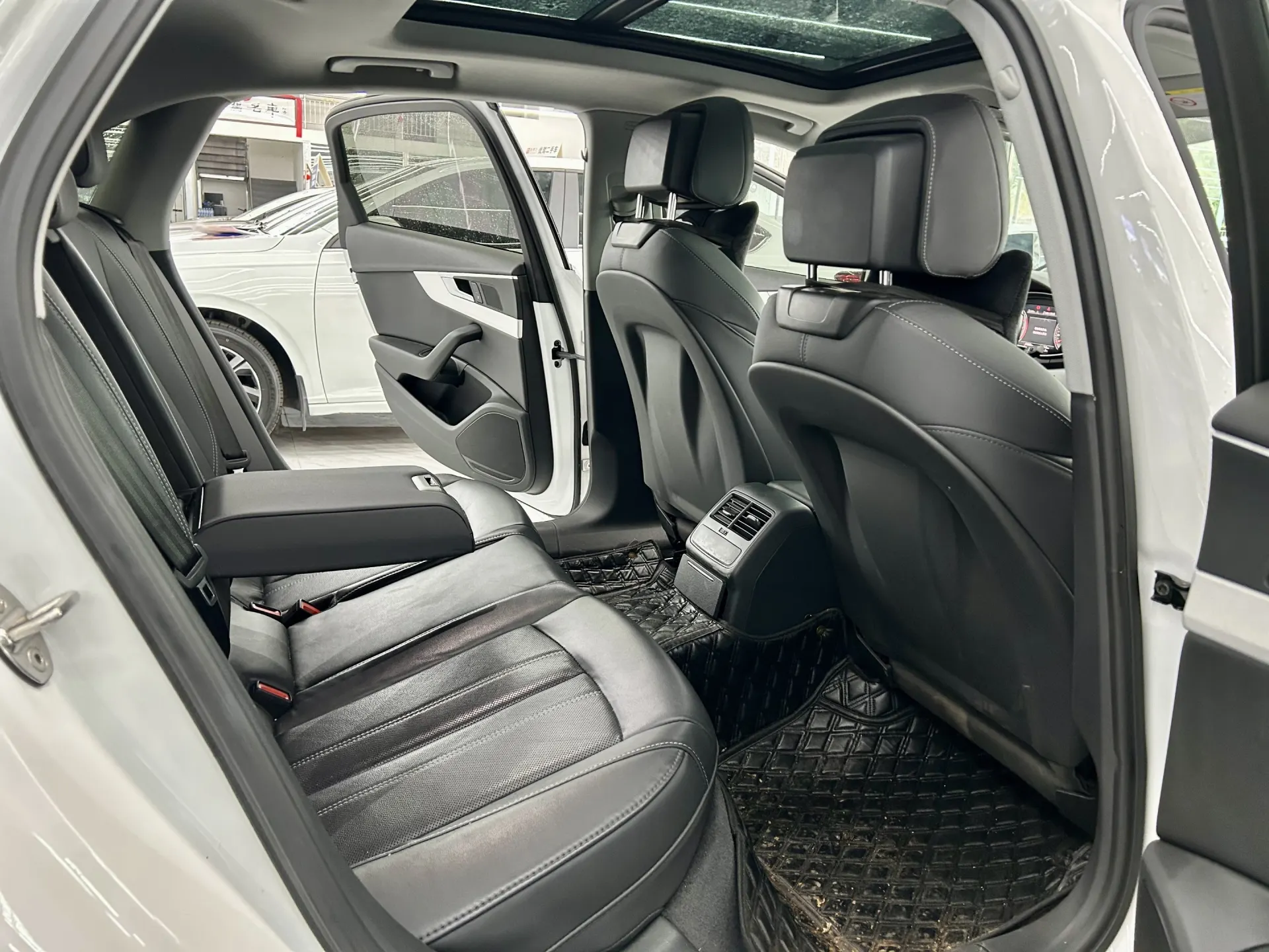 Audi A4L 40 TFSI, 2022 13