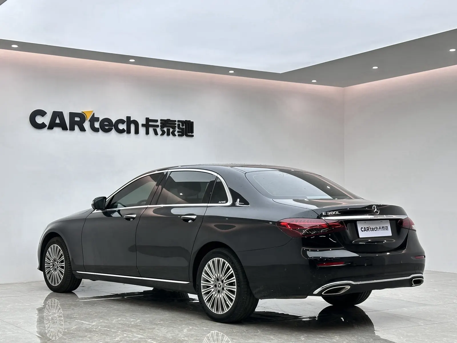Mercedes-Benz E 300 L, 2022 3