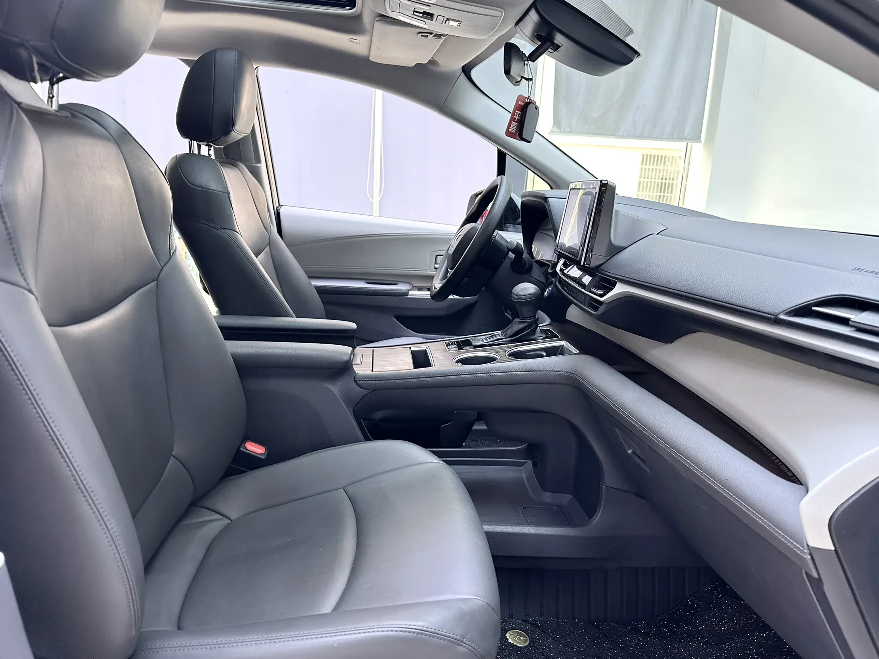 Toyota Sienna, 2024 13