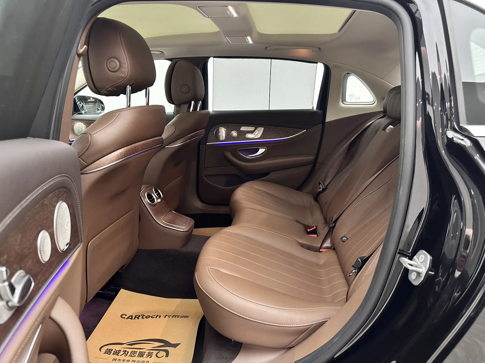 Mercedes-Benz E 300 L, 2022 9