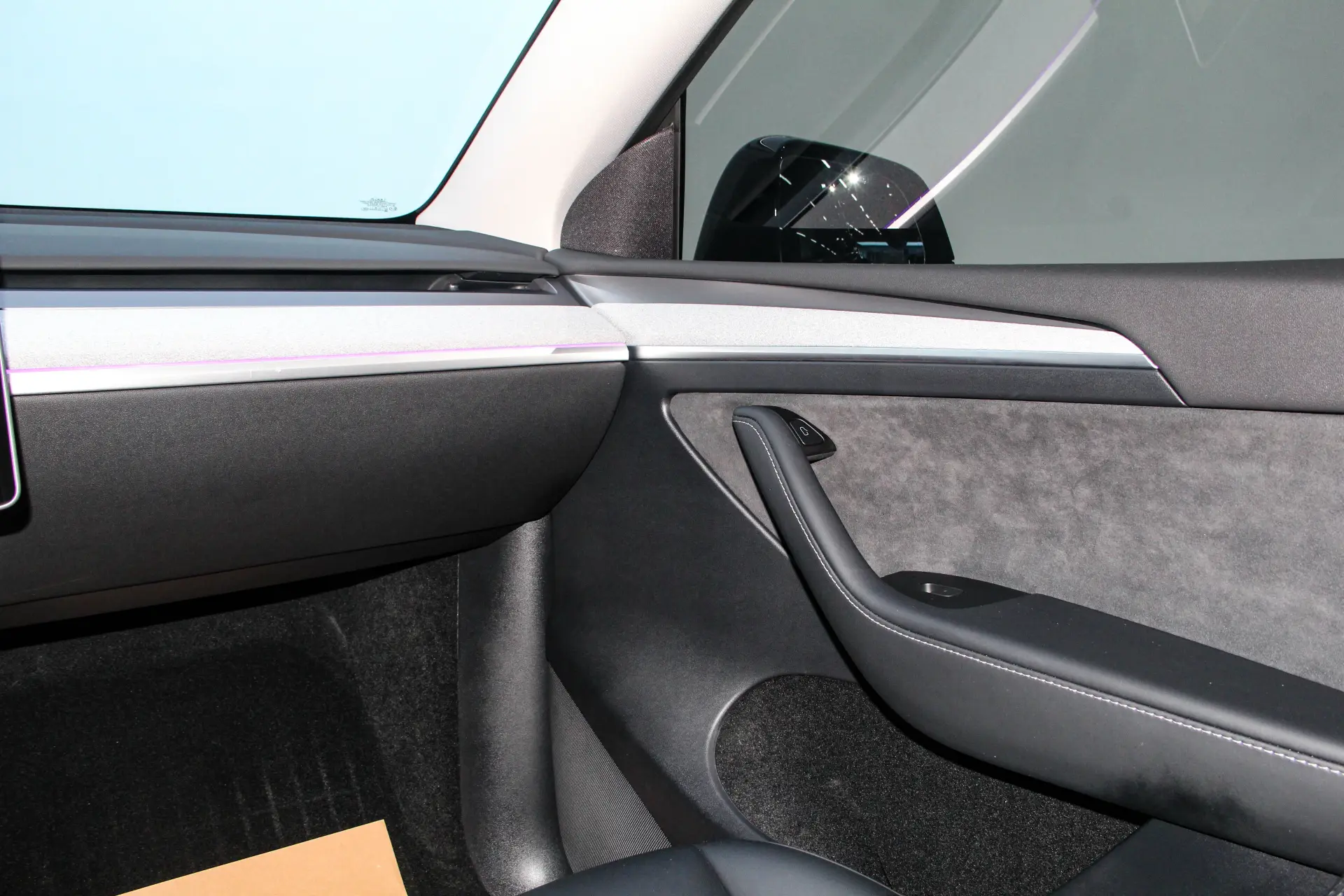 Tesla Model Y, 2024 16