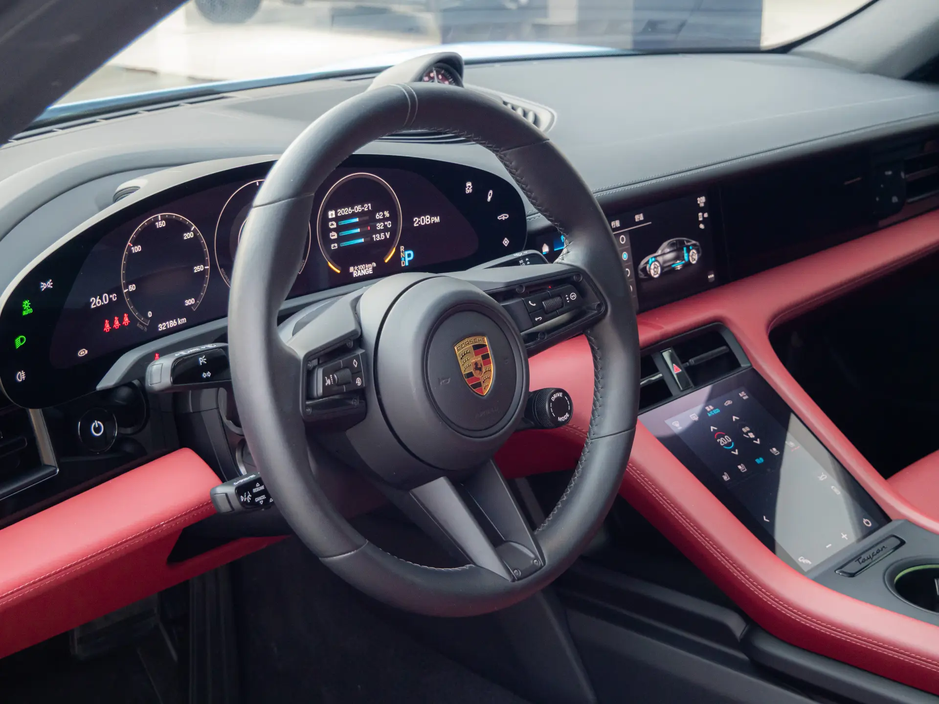 Porsche Taycan, 2023 15