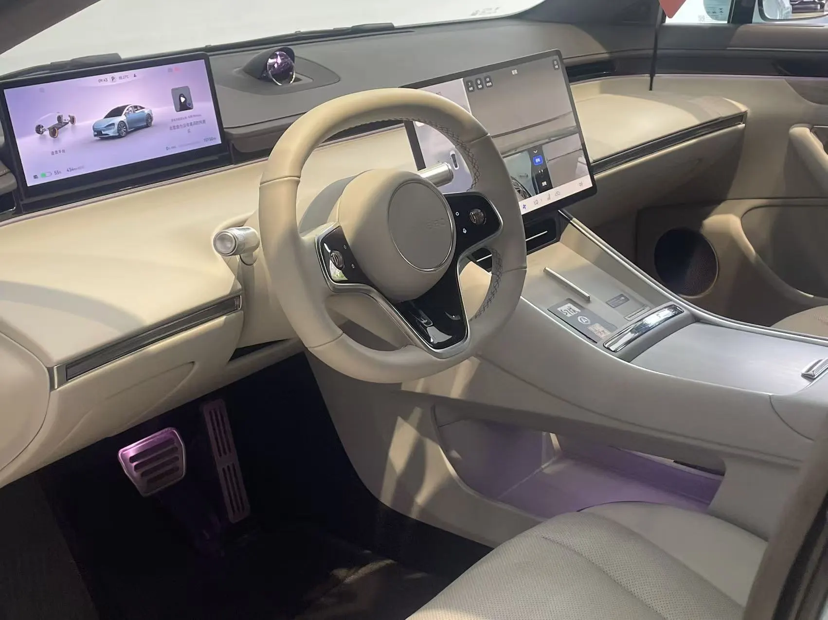Luxeed S7, 2025 17