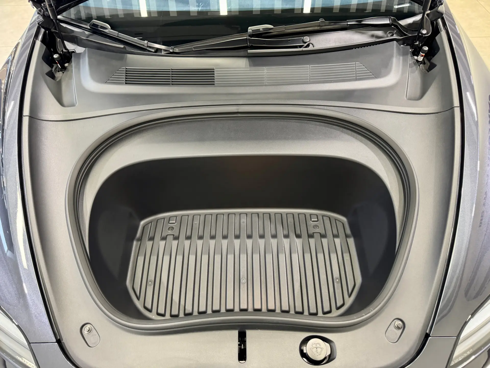 Tesla Model 3, 2024 19