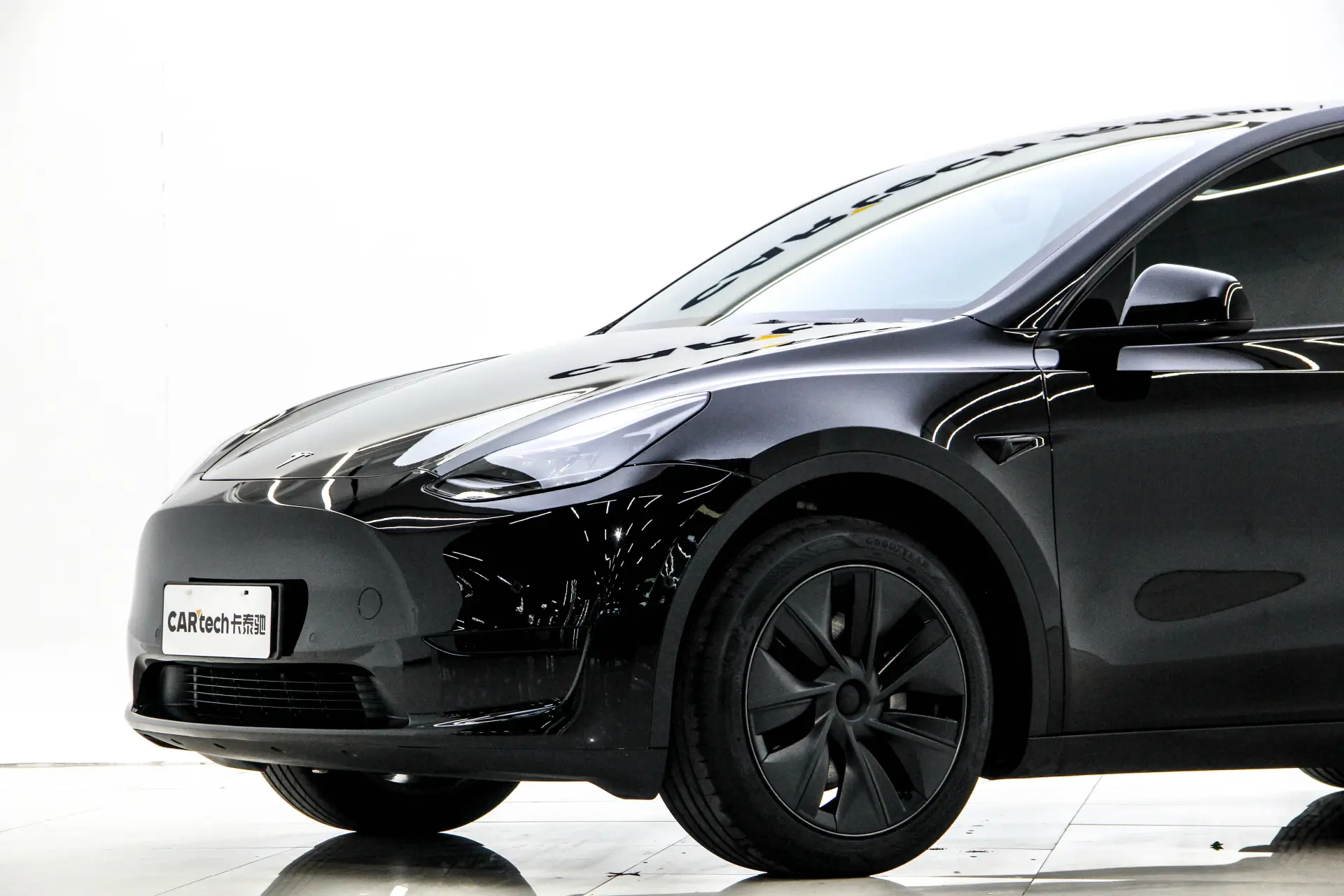 Tesla Model Y, 2024 28