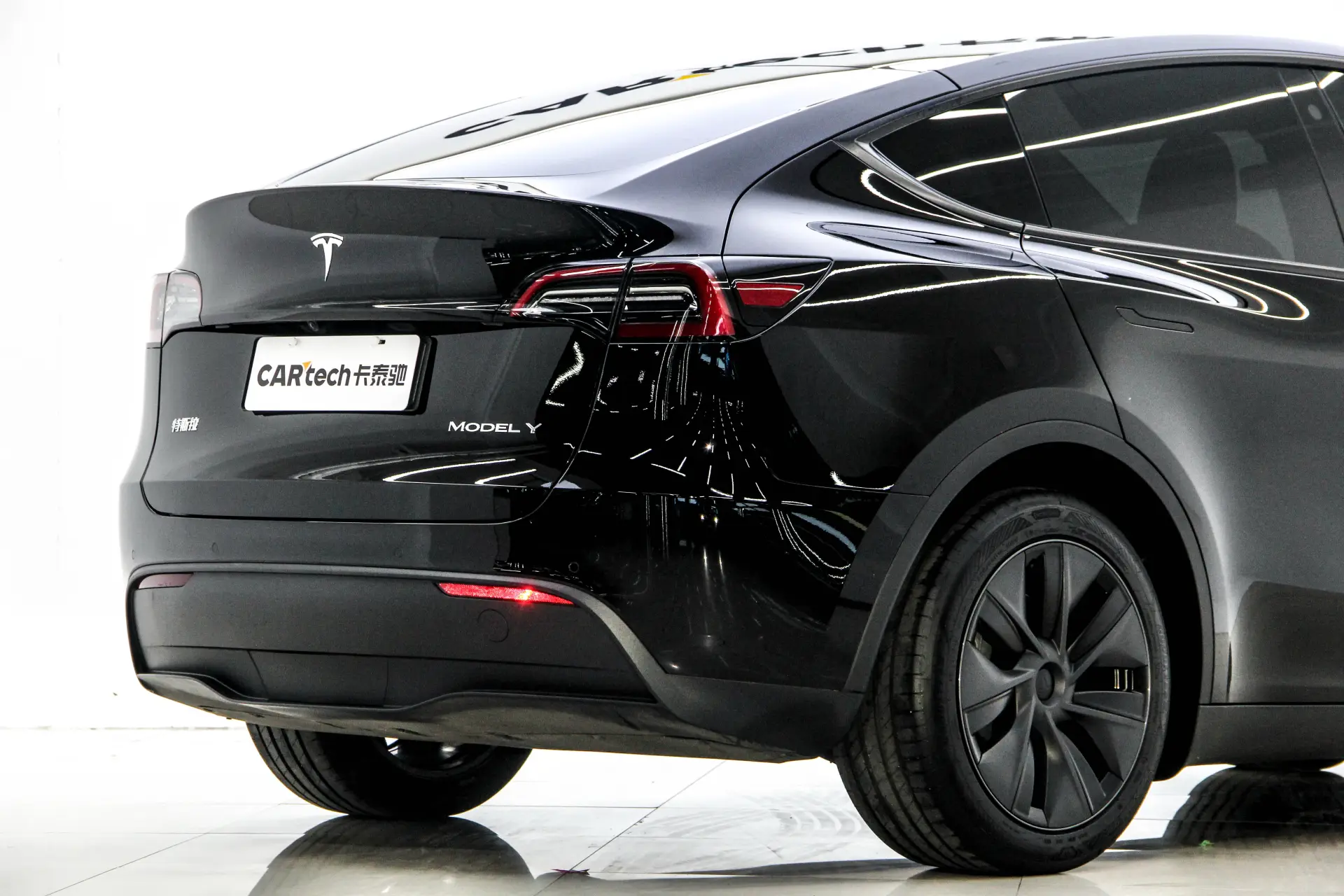 Tesla Model Y, 2024 27