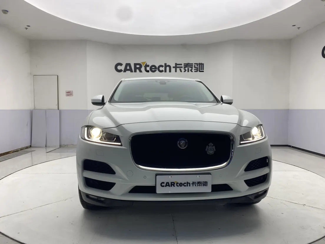 Jaguar F-PACE, 2017 3