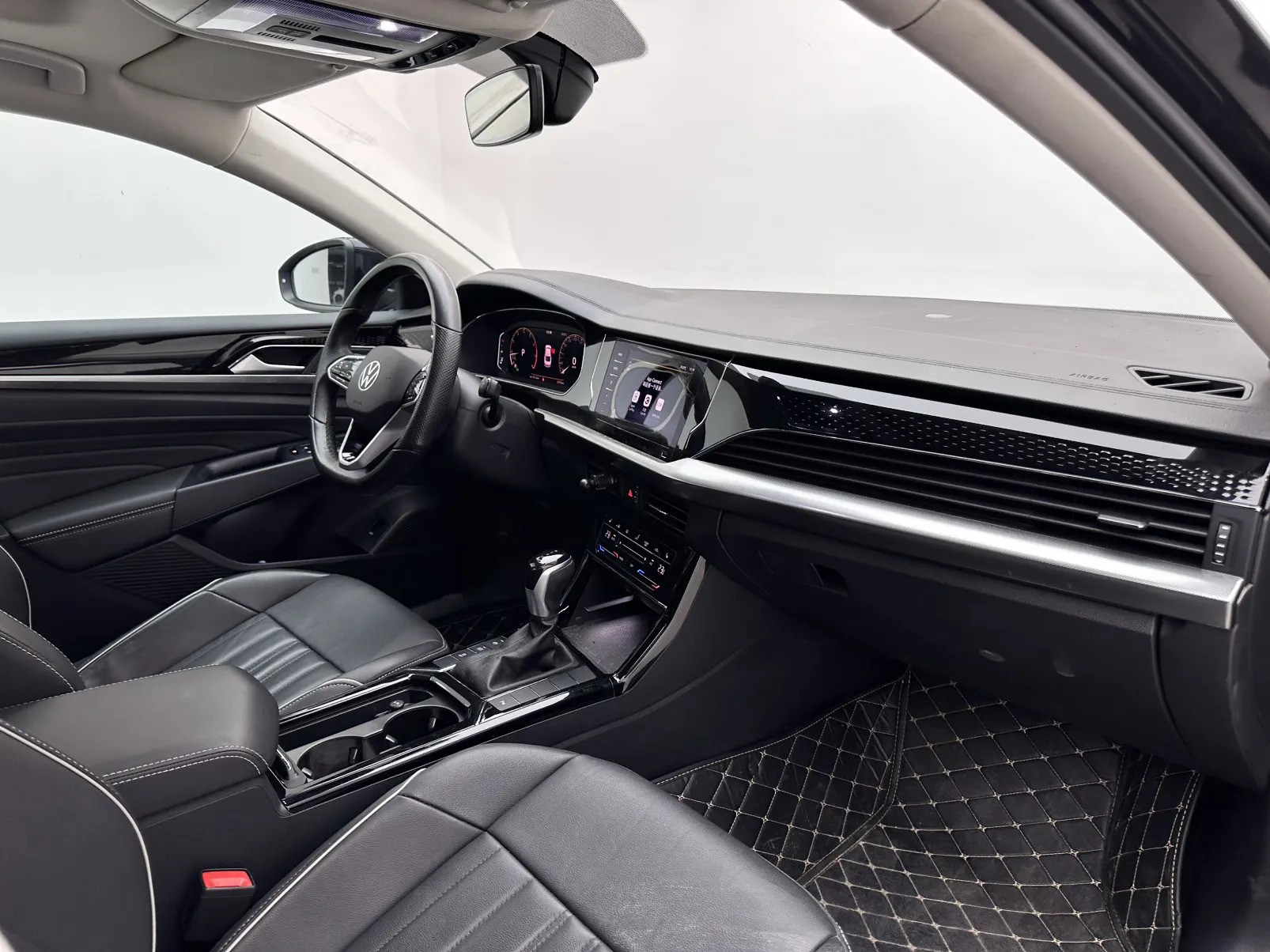 Volkswagen Passat, 2023 11