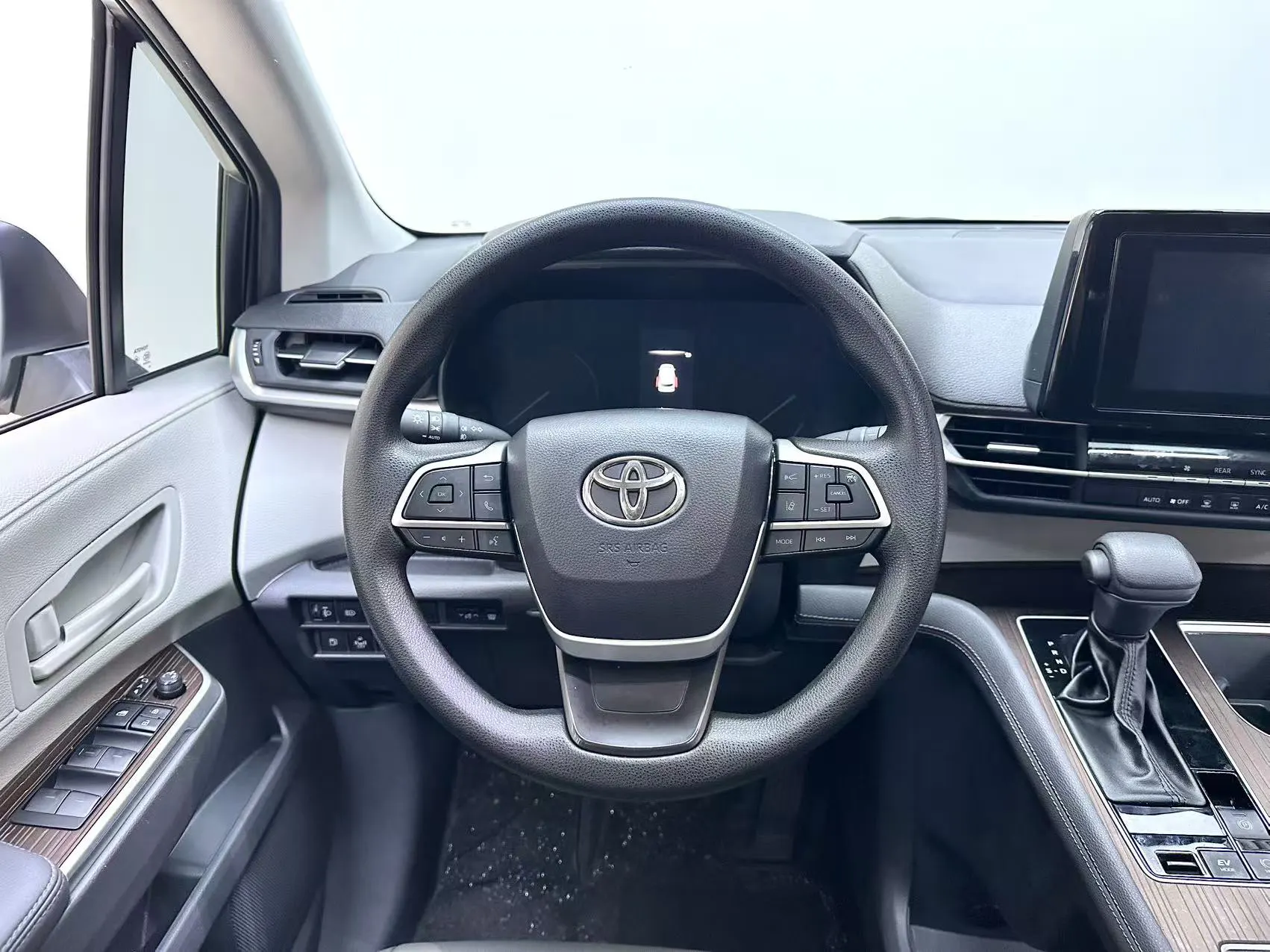 Toyota Sienna, 2024 16