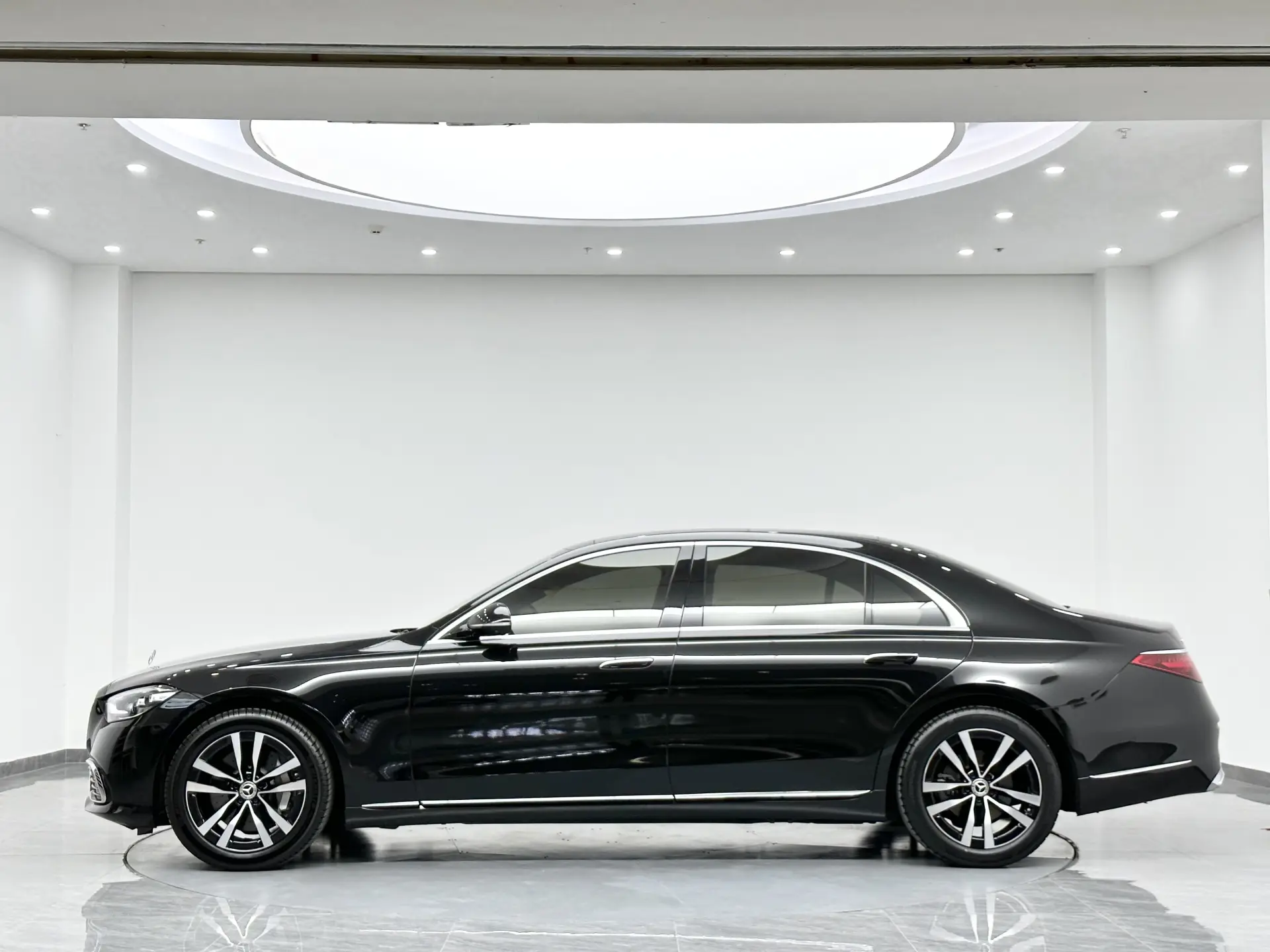 Mercedes-Benz S 400 L, 2023 13