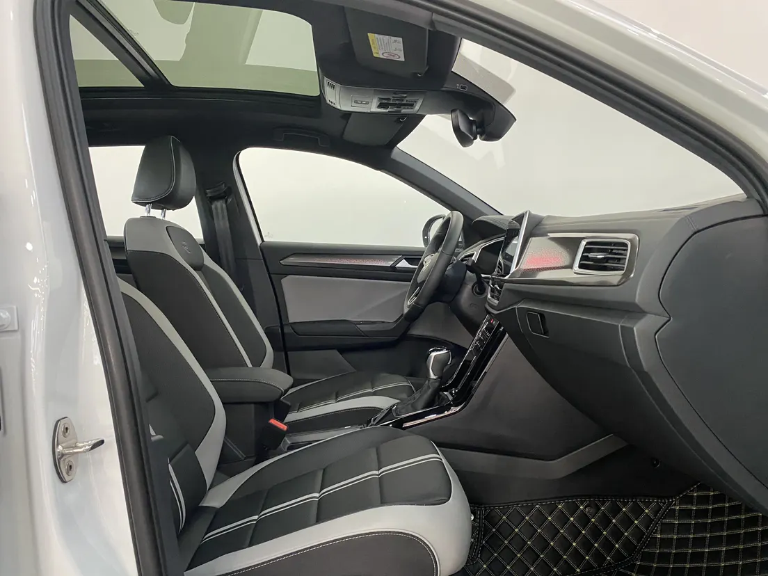 Volkswagen T-ROC, 2025 17