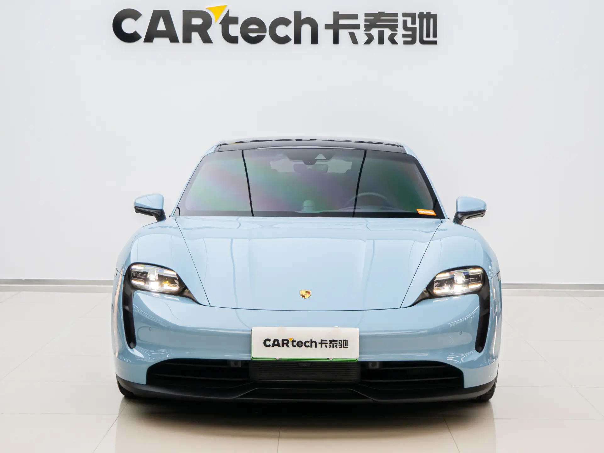 Porsche Taycan, 2023 2