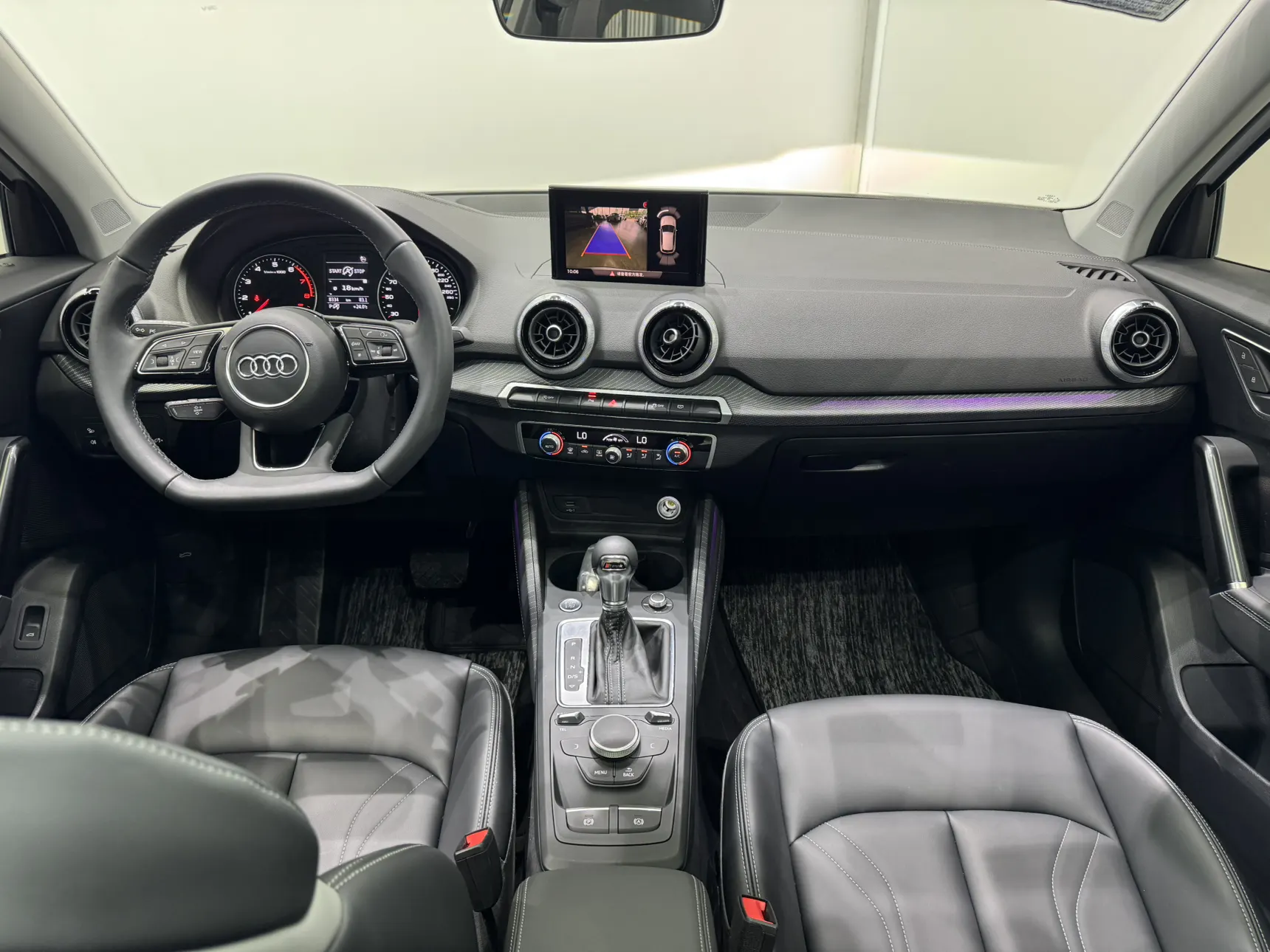 Audi Q2L 35 TFSI, 2025 10