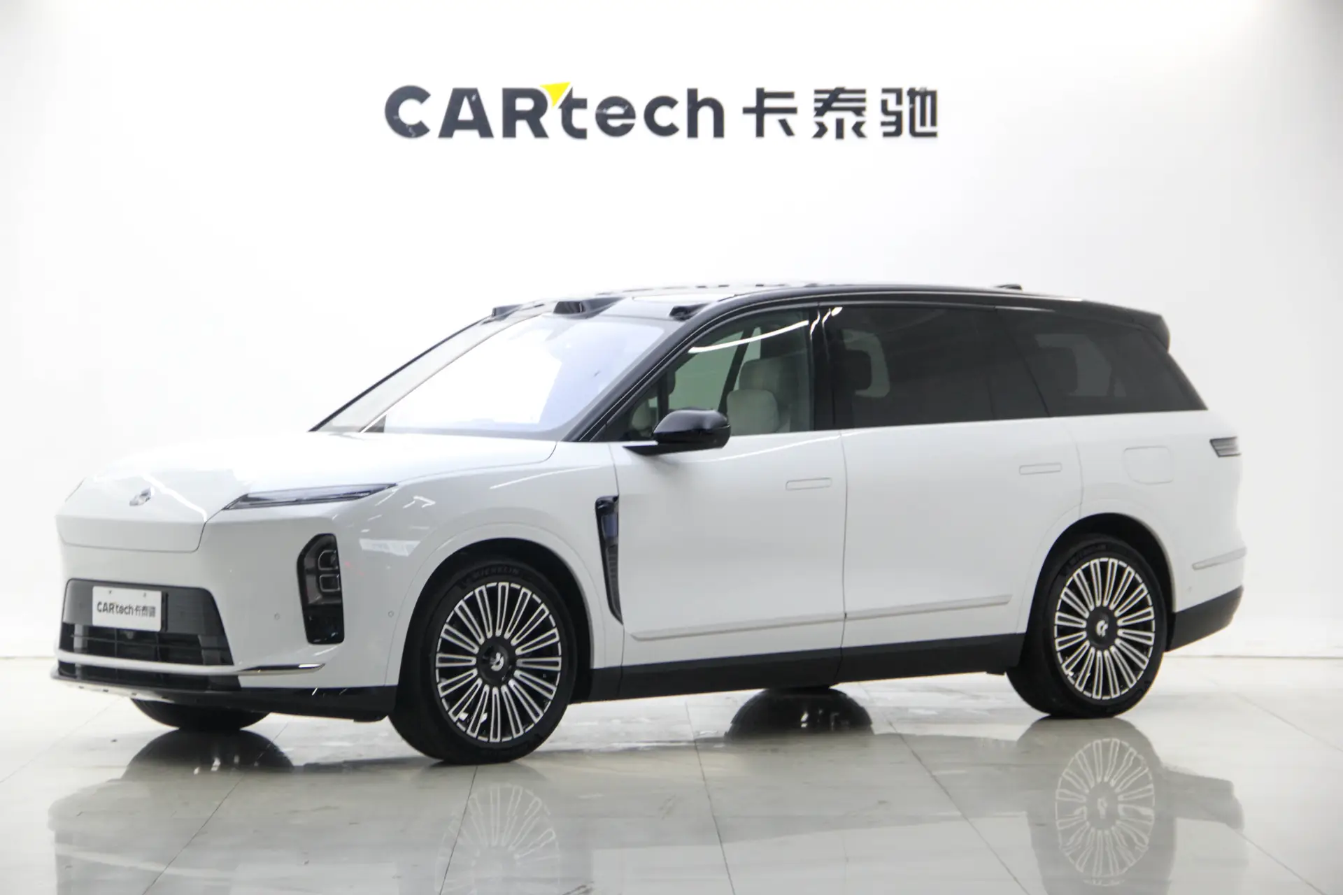 NIO ES8, 2025 1