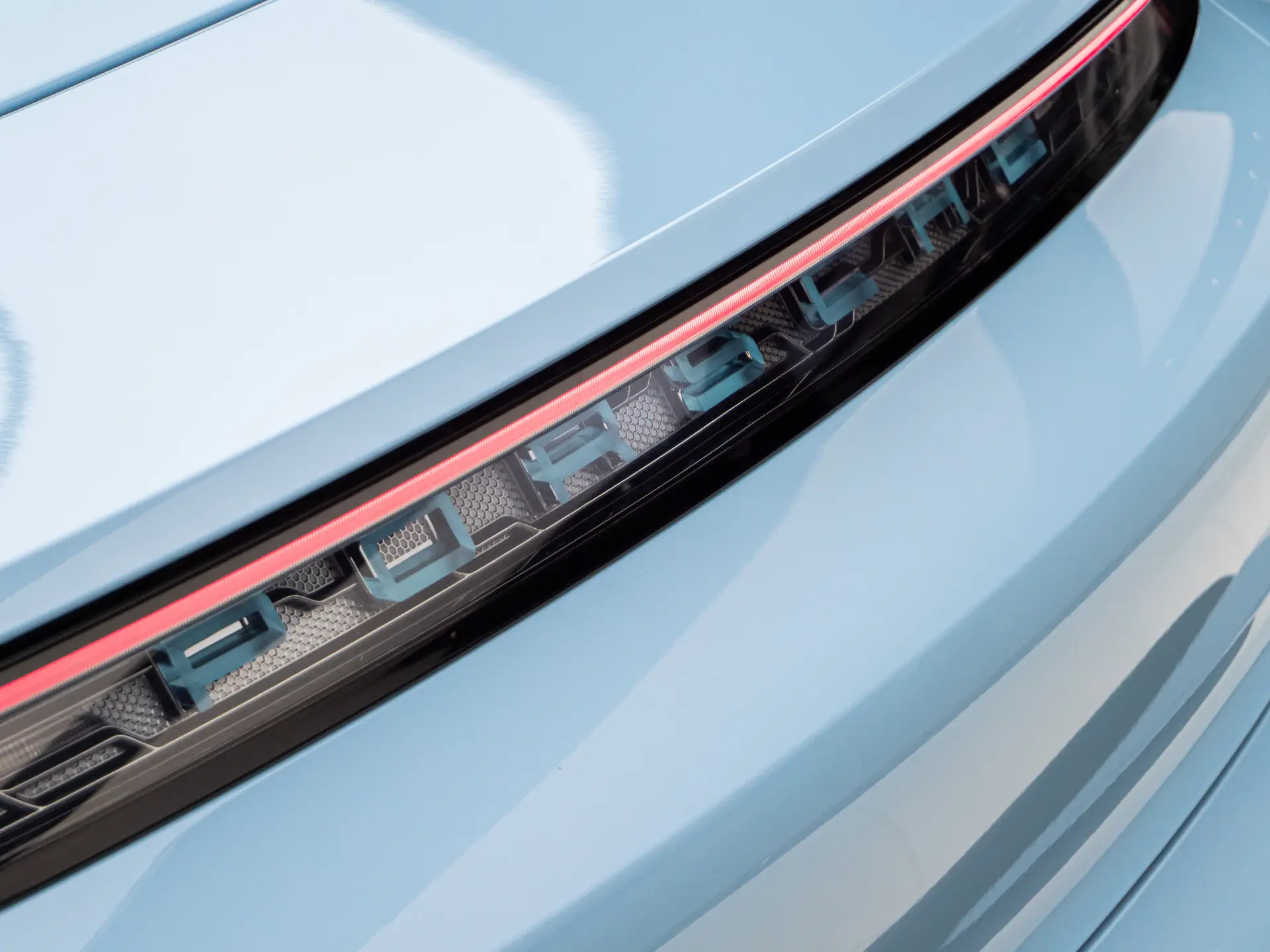 Porsche Taycan, 2023 7