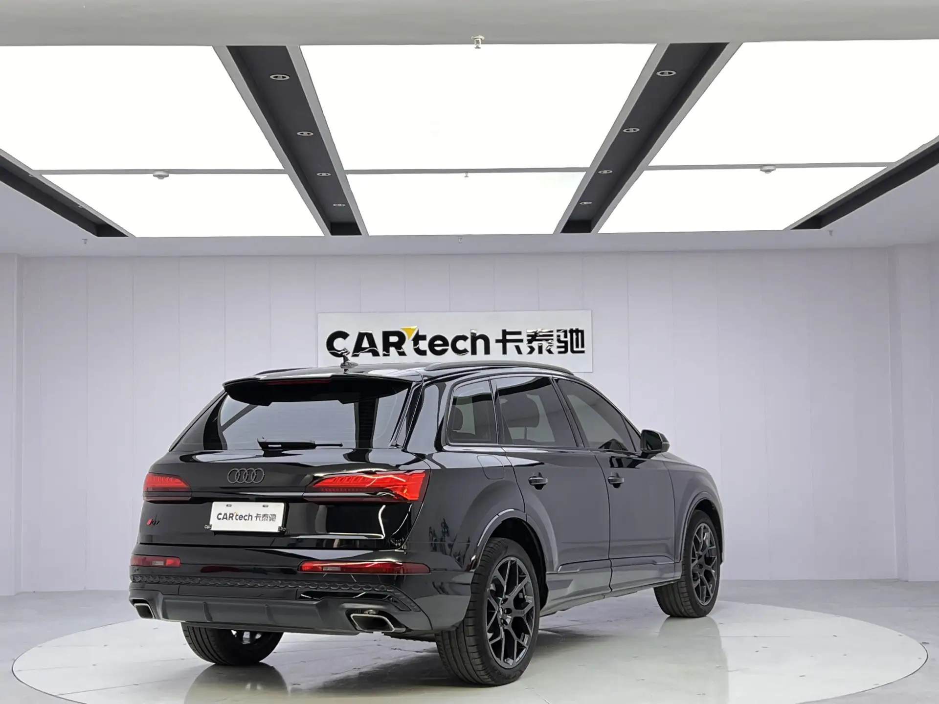 Audi Q7 45 TFSI, 2025 все фото