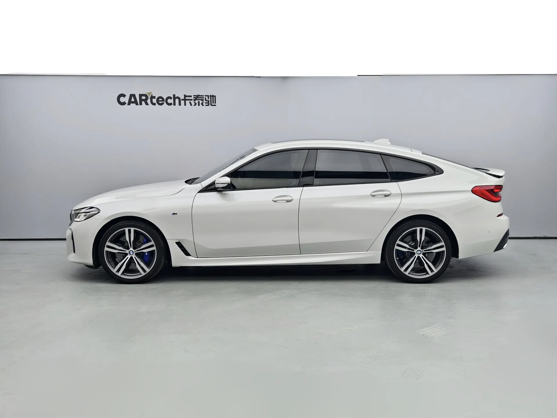 BMW 6GT, 2021 все фото