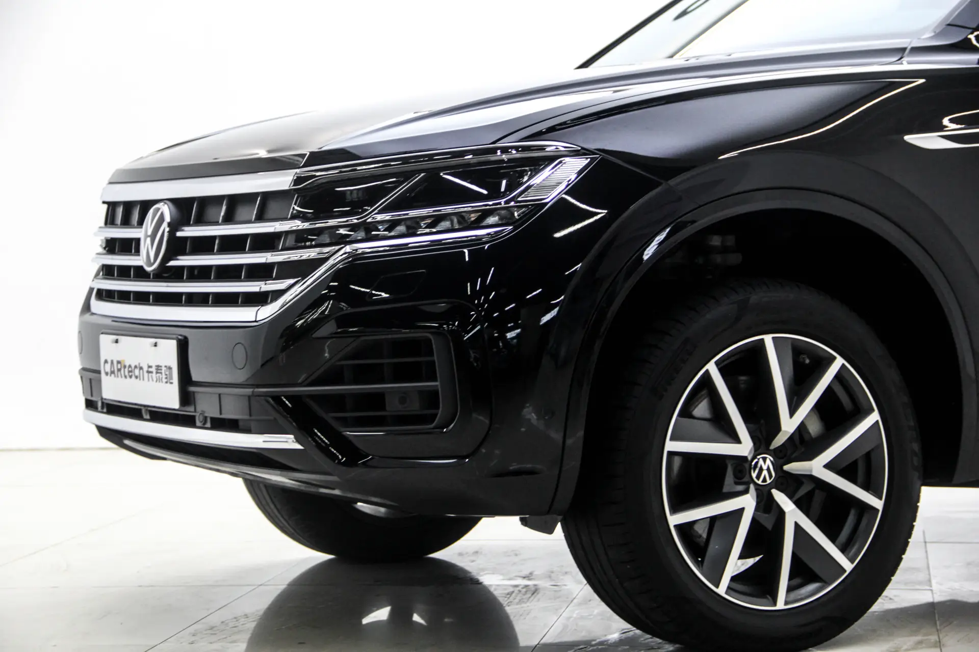 Volkswagen Touareg, 2023 4