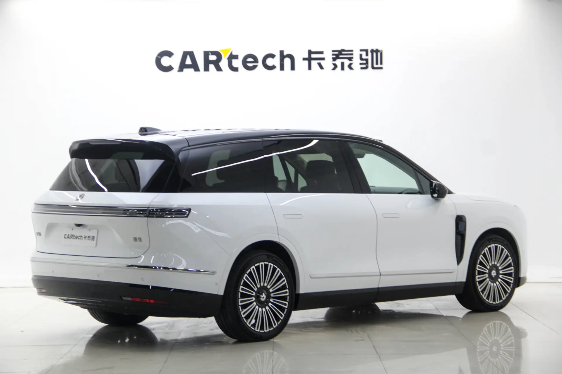 NIO ES8, 2025 13